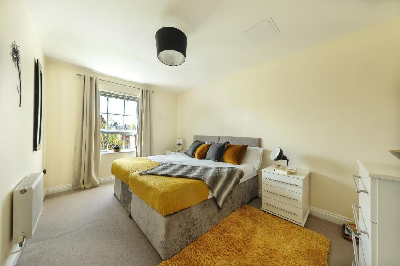 Hunters Wharf River View By Select Sa